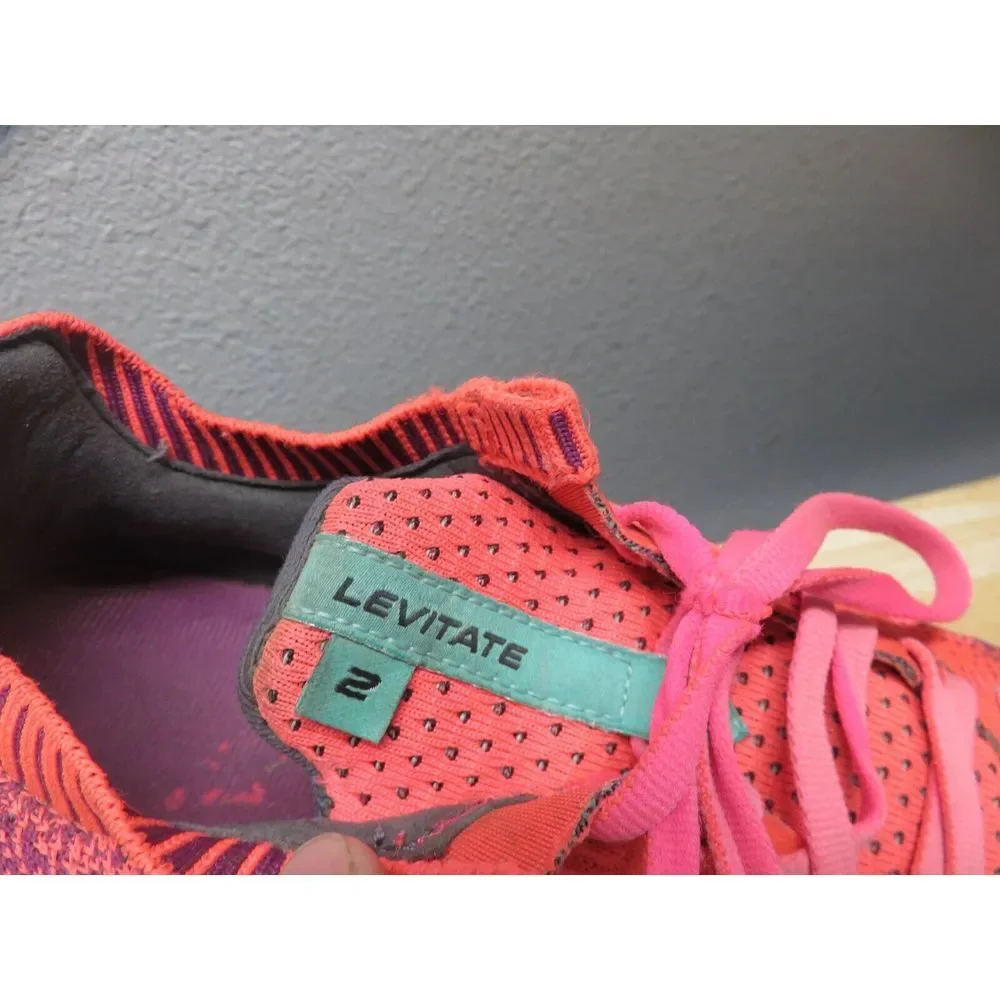 Brooks levitate athletic